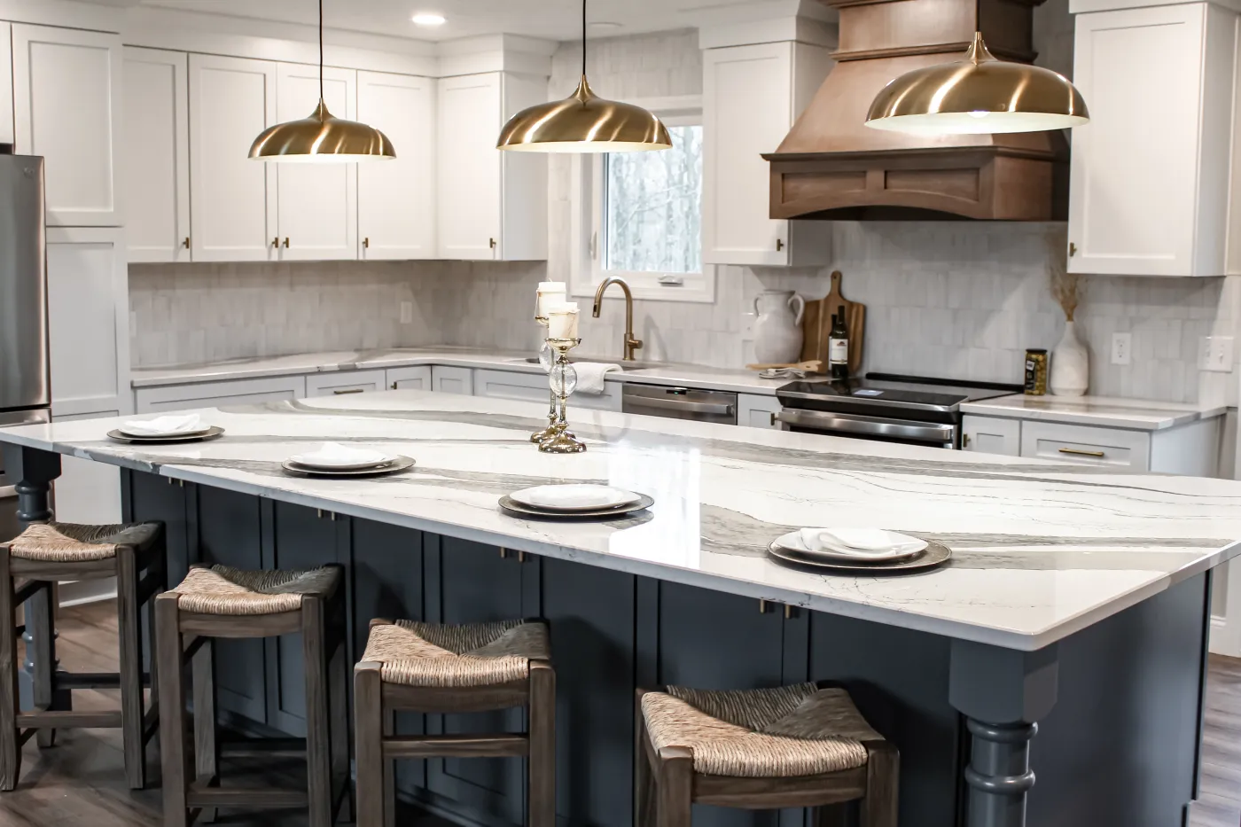 kitchenremodelravennaohquartzcountertopcustomcabinetryislandseatingpendantlights2  Element Design Build Remodel